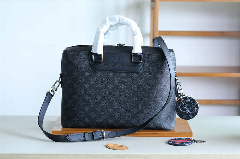 Disarh Fashion Lu-Vi bags - 9883