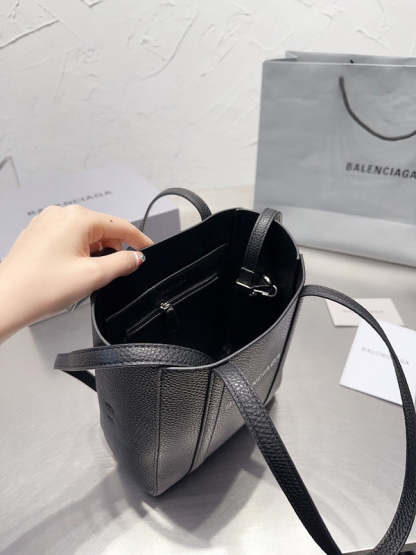 Disarh Fashion - BGA Bags - 1596