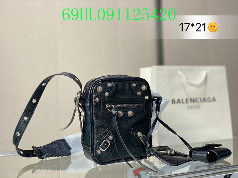 Disarh Fashion - BGA Bags - 1972