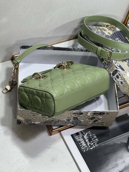 Disarh - Dir Bags - 702