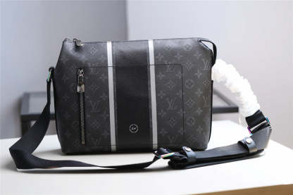 Disarh Fashion Lu-Vi bags - 10487