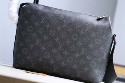 Disarh Fashion Lu-Vi bags - 10487