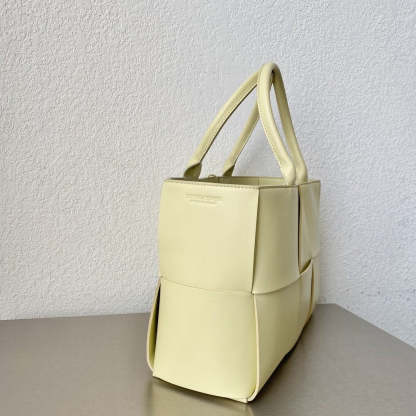 BV Arco Tote Bag For Women 16.14in/41cm In Yellow Ice Cream 609175VCQC27450