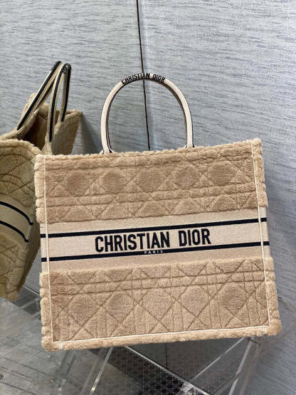 Disarh - Dir Bags - 1904