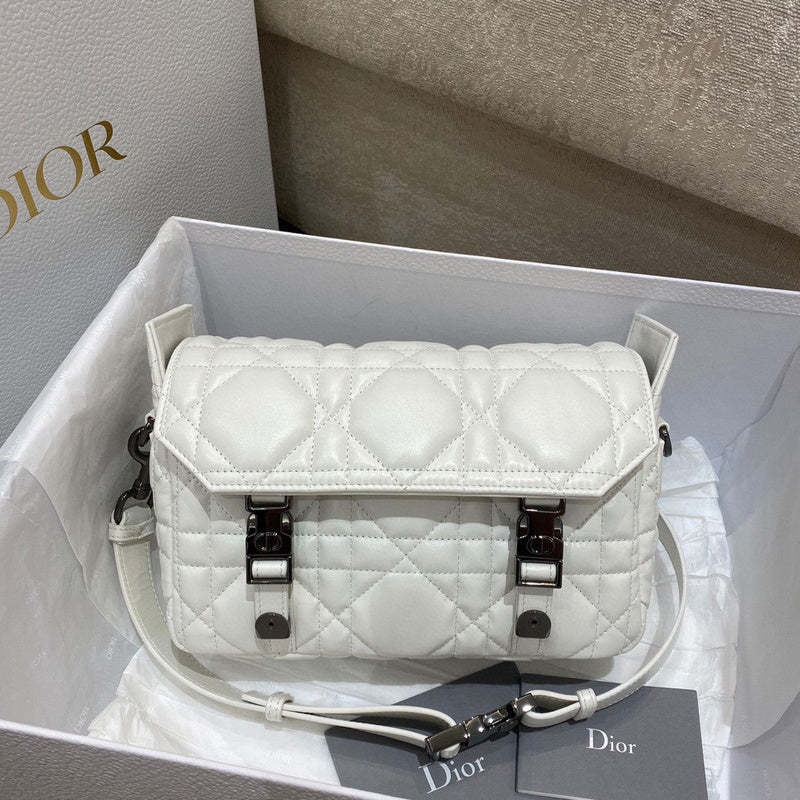 Disarh - Dir Bags - 2104