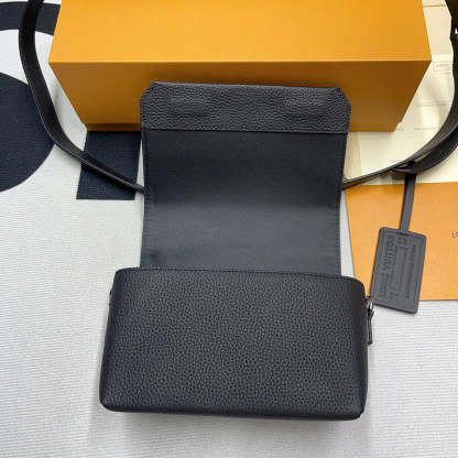 Disarh Fashion Lu-Vi bags - 9969