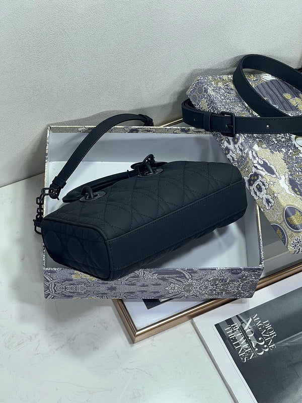 Disarh - Dir Bags - 503