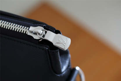 Disarh Fashion Lu-Vi bags - 9823