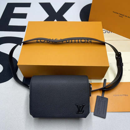 Disarh Fashion Lu-Vi bags - 9969