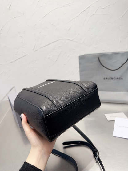 Disarh Fashion - BGA Bags - 1596