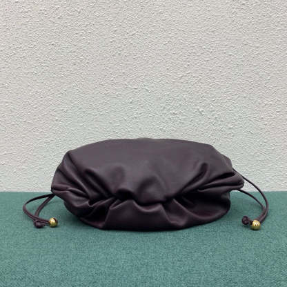 BV Medium Pouch Purple, For Women, Women’s Bags 15.7in/40cm