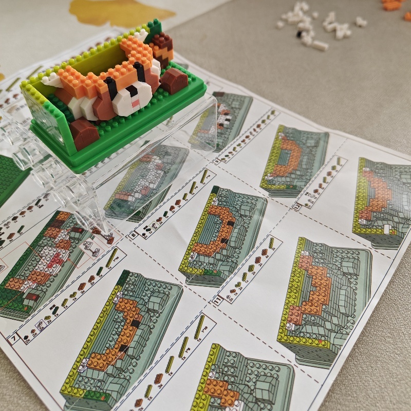 Children's Zoo Small Particle Building Blocks Toy Ornaments Model Gift Animal Building Blocks Blind Box Christmas Gifts for Family and Children 