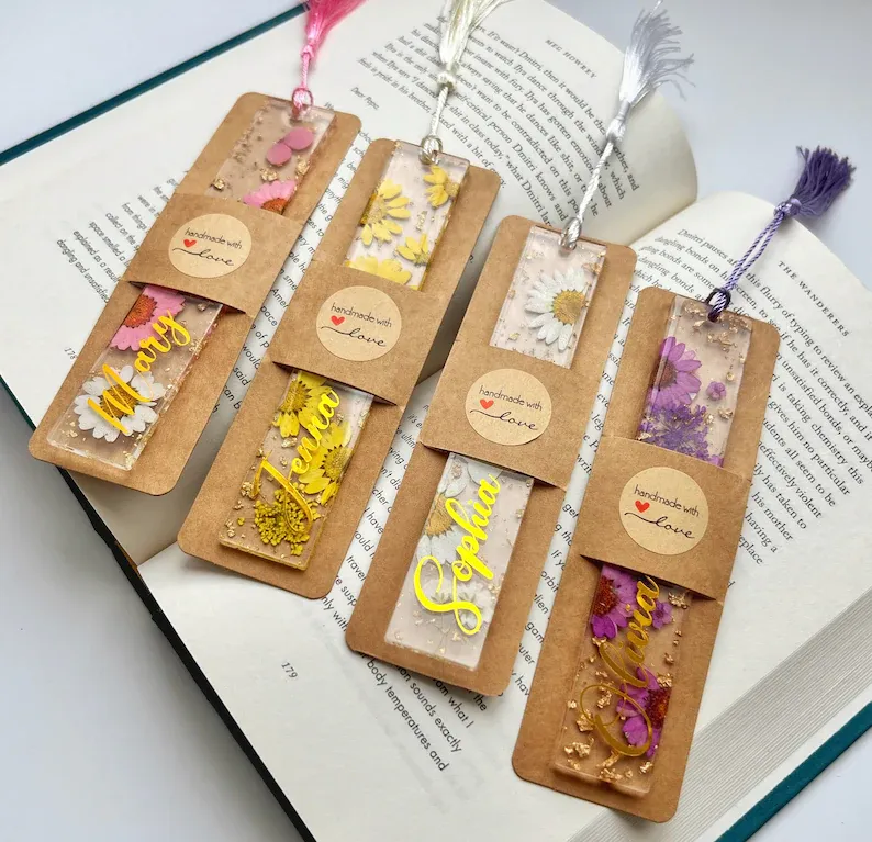 Personalized Pressed Flower Bookmark: Acrylic Resin Bookmark with Gift Box - SantaSocks
