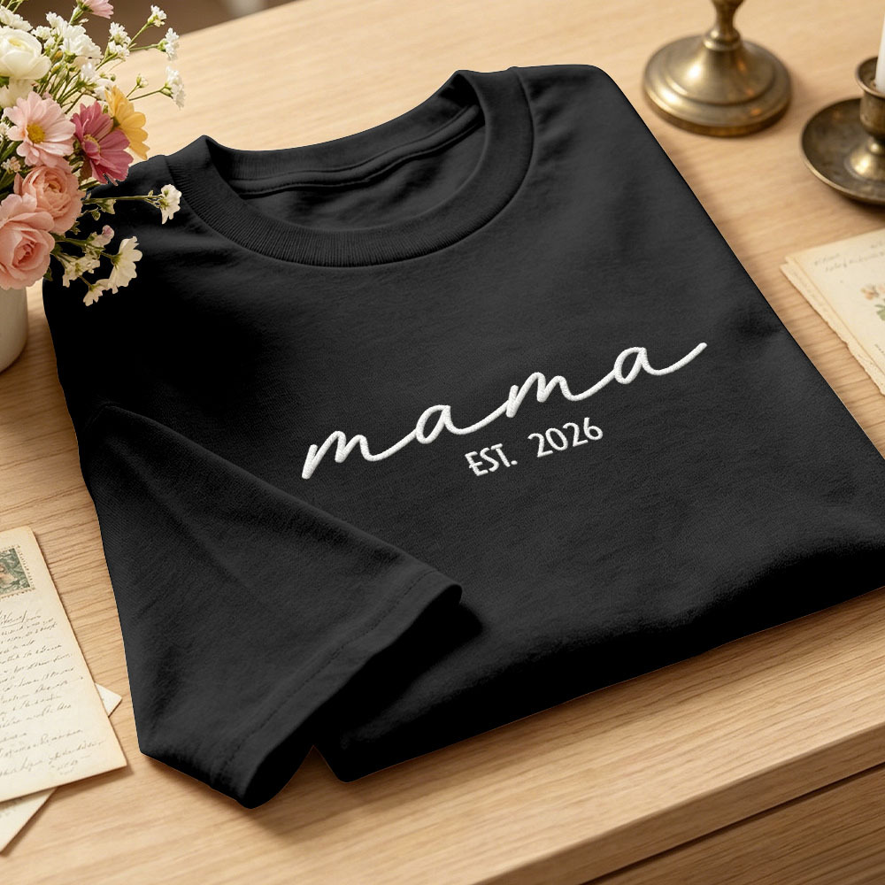Custom Mama Embroidered T-Shirt Personalized Embroidered Tee for Mom New Mom Style Pregnancy Announcement Outfit Mother's Day Gift Selection