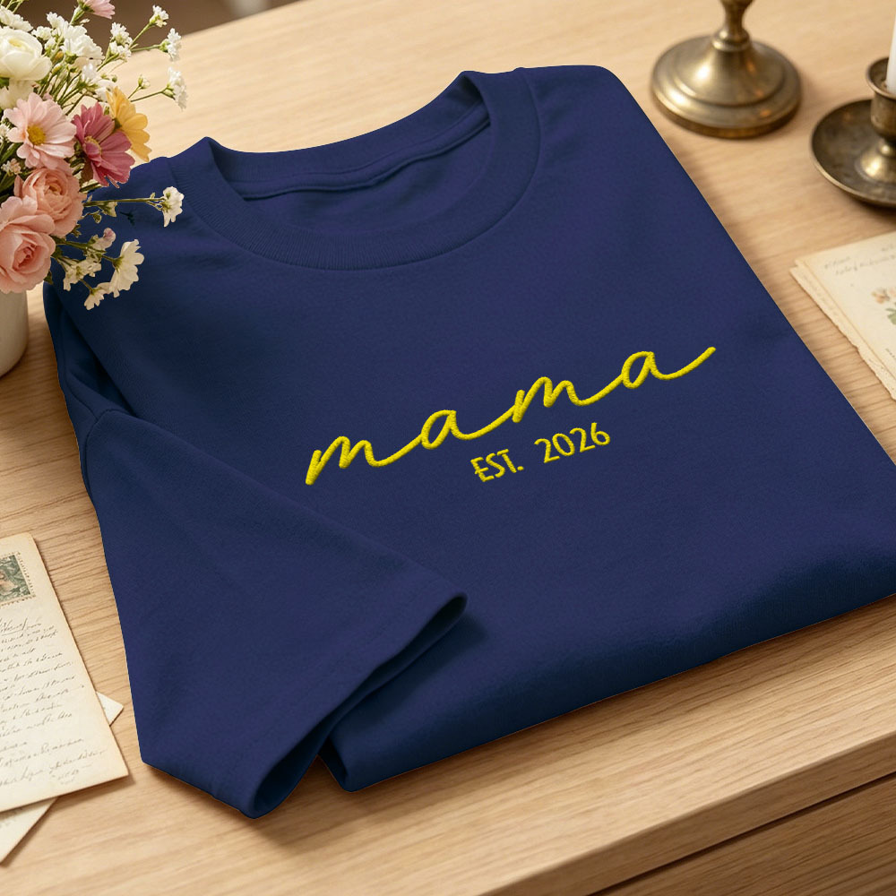 Custom Mama Embroidered T-Shirt Personalized Embroidered Tee for Mom New Mom Style Pregnancy Announcement Outfit Mother's Day Gift Selection