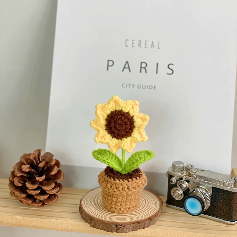 Small Potted Crocheted Flower Potted Flower Decoration Creative Gift Ornaments Cute Small Ornaments