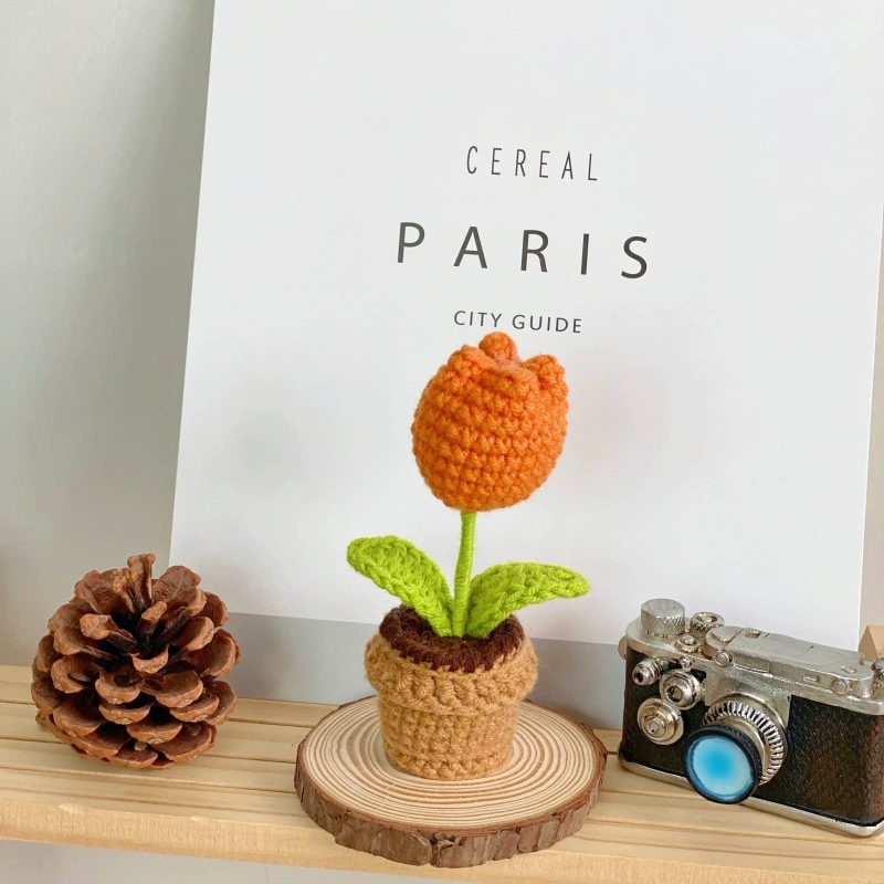 Small Potted Crocheted Flower Potted Flower Decoration Creative Gift Ornaments Cute Small Ornaments