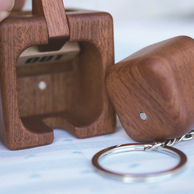 Home-Out Keychains: Creative Home Keychains, Gift Ideas, And Wooden Wall Decorations.