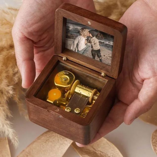 Custom Music Box with Photo, Mother's Day Gifts for Kids, Engraved Wooden Music Box, Gifts for Mom& Dad, Boyfriend Gift, New Mom Gift