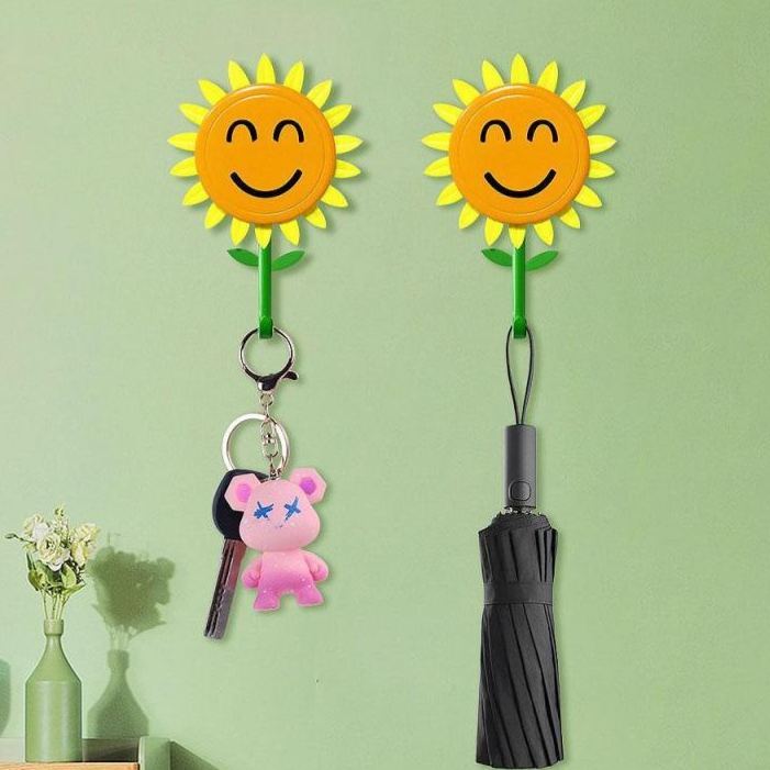 Sunflower Wall Hook – Retractable Self-Adhesive Smiley Flower Hook, No-Drill Decorative Hanger for Home
