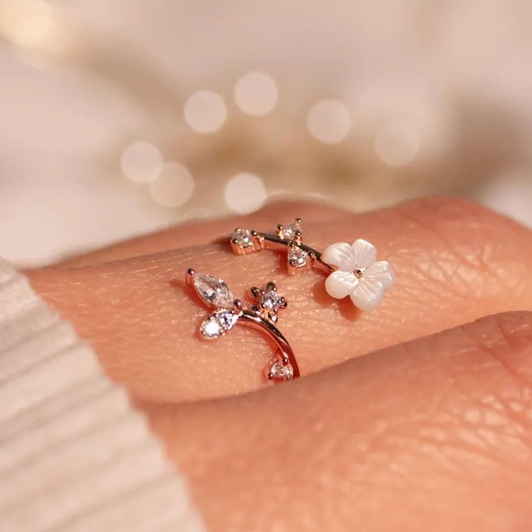 Birth Flower Ring Mother of Pearl Sakura Rings Adjustable Delicate Personalized Birthstone Gift Christmas Gift
