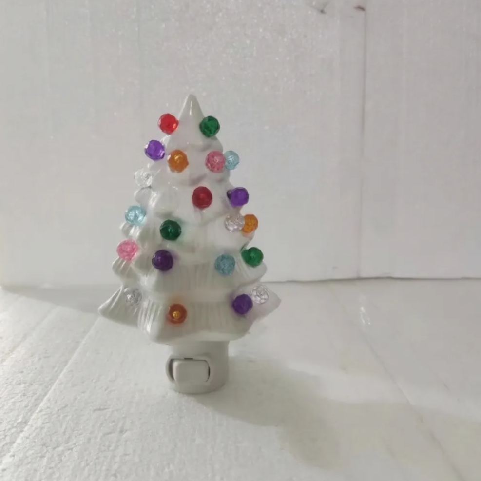 Christmas Tree Ornament Decor Creative Resin Christmas Decoration for Home Yard & Holiday Display US Plug Version