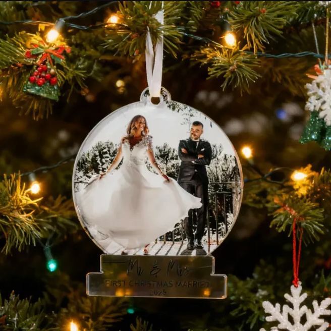 First Christmas Married Ornament Personalised Photo Bauble Custom Photo Bauble for Newlyweds Mr & Mrs Couple Gifts Wedding Gift Keepsake