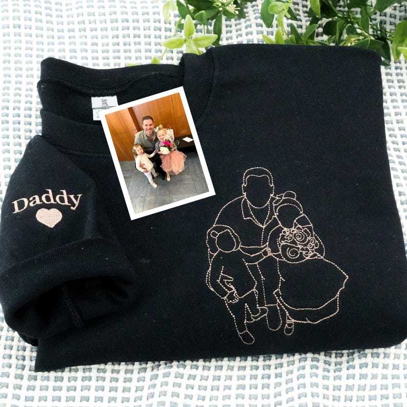 Custom Full Color Embroidered Sweatshirt Portrait Couple/Dad/Mom - Family Gift