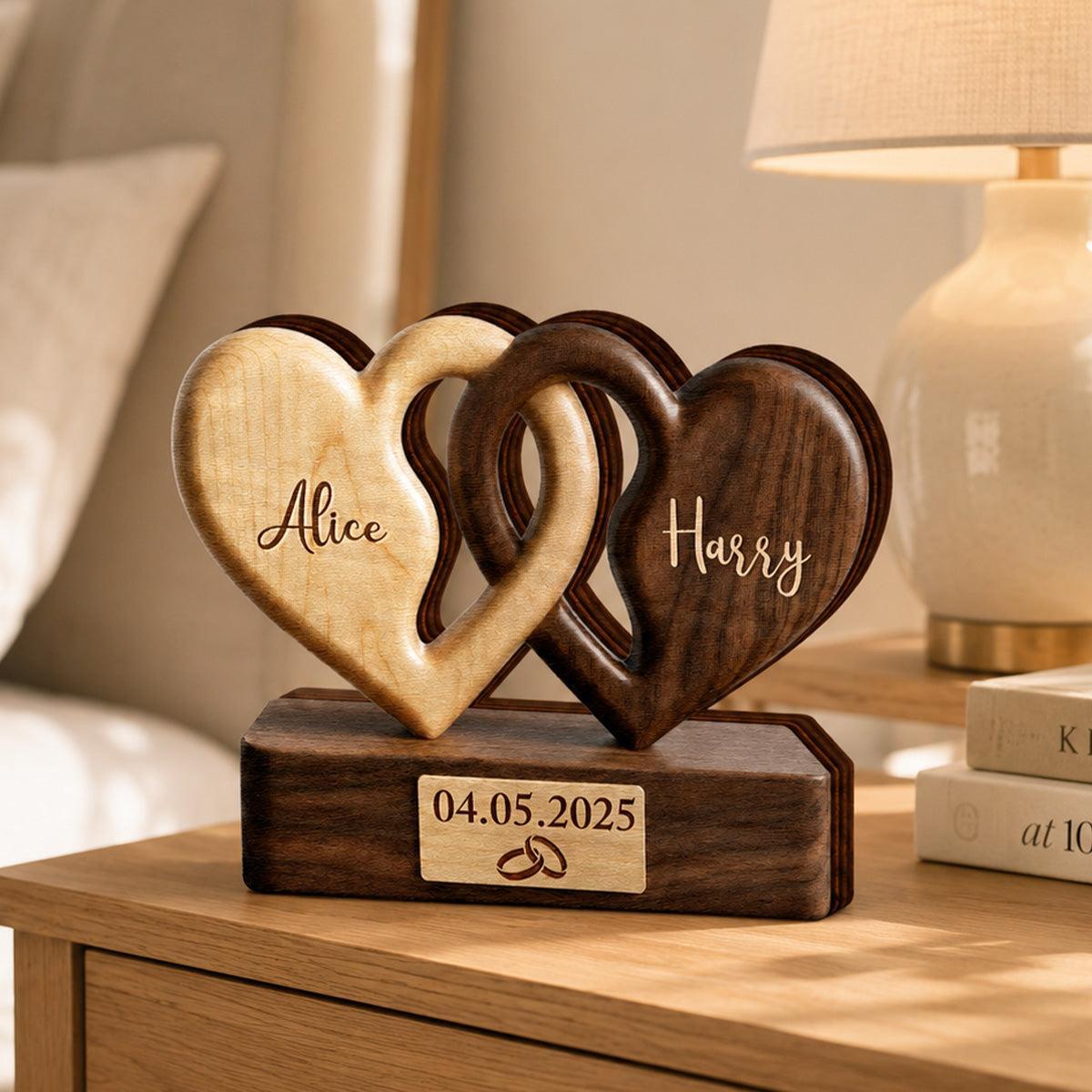 Interlocking Hearts Wooden Plaque - Personalized Anniversary Gift for Couples, Wedding Keepsake for Him & Her