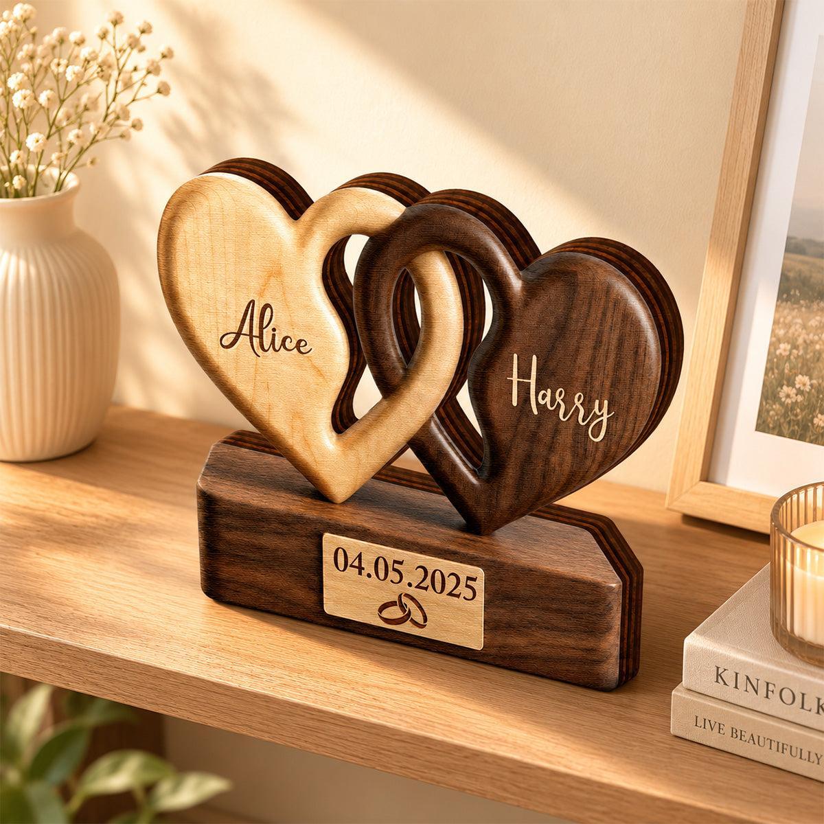Interlocking Hearts Wooden Plaque - Personalized Anniversary Gift for Couples, Wedding Keepsake for Him & Her