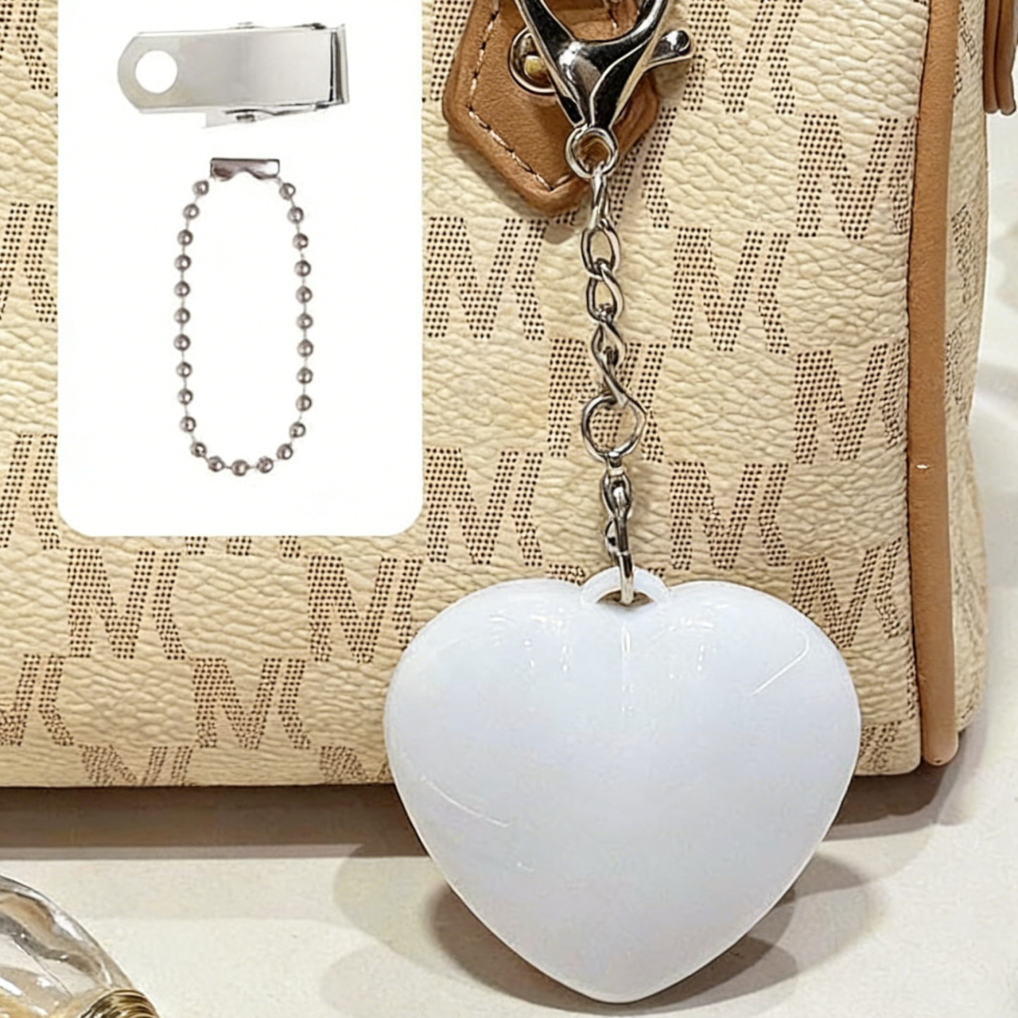 Cute Cat Paw Light Keychain Rechargeable Mini Bag Charm with Double Chain White Cat Paw Design - PhotoMoonLamp