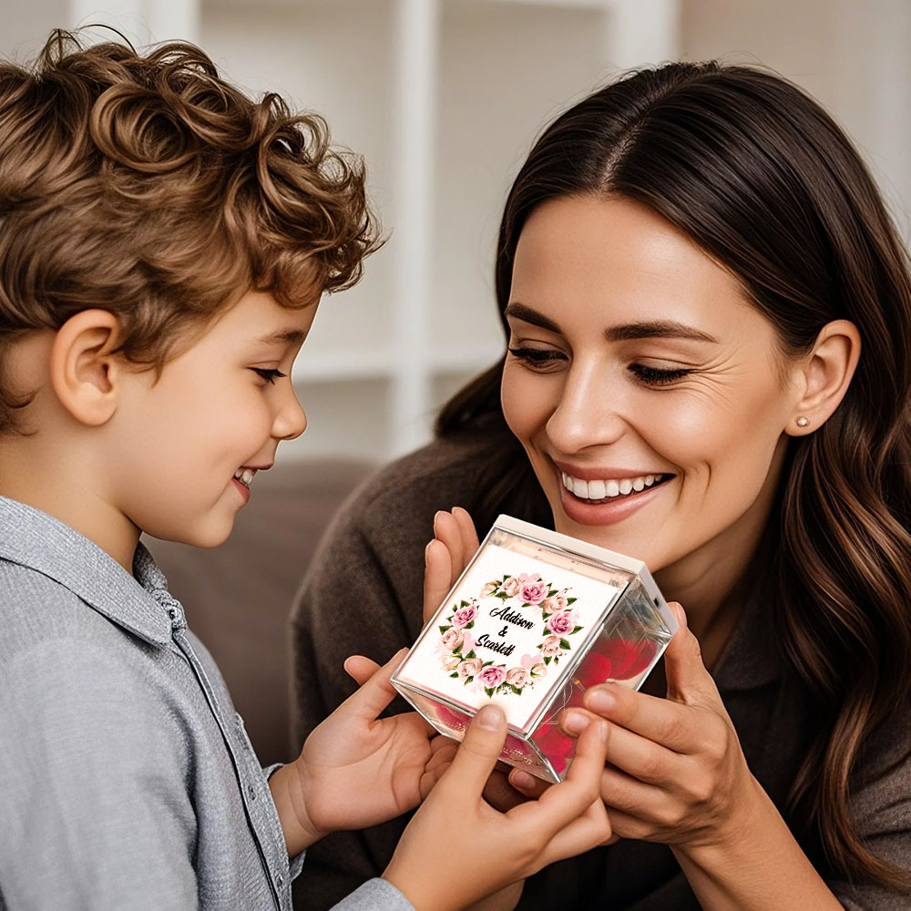 Custom Mini Vinyl Record Player in an Acrylic Box Custom Flower Name Cover Gift for Mum On Mother's Day - PhotoMoonLamp