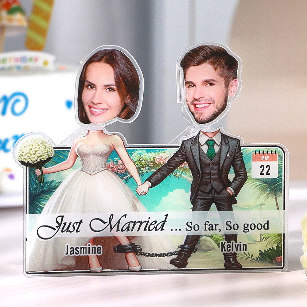 Personalized Face Newlywed Couple Shaking Head Standee Gift for Newlyweds - PhotoMoonLamp