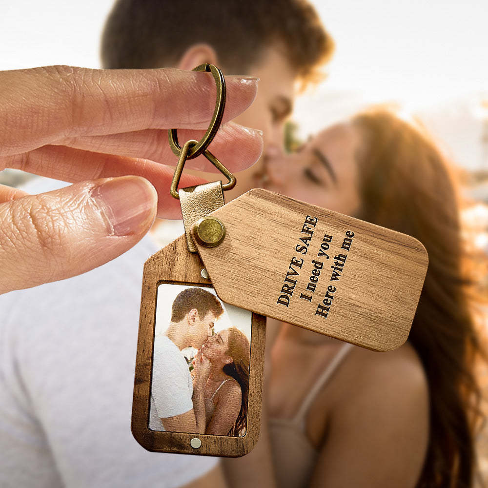 Personalized Photo Keychain Magnetic Engraved Keychain Valentine's Day Gifts for Him - photomoonlamp