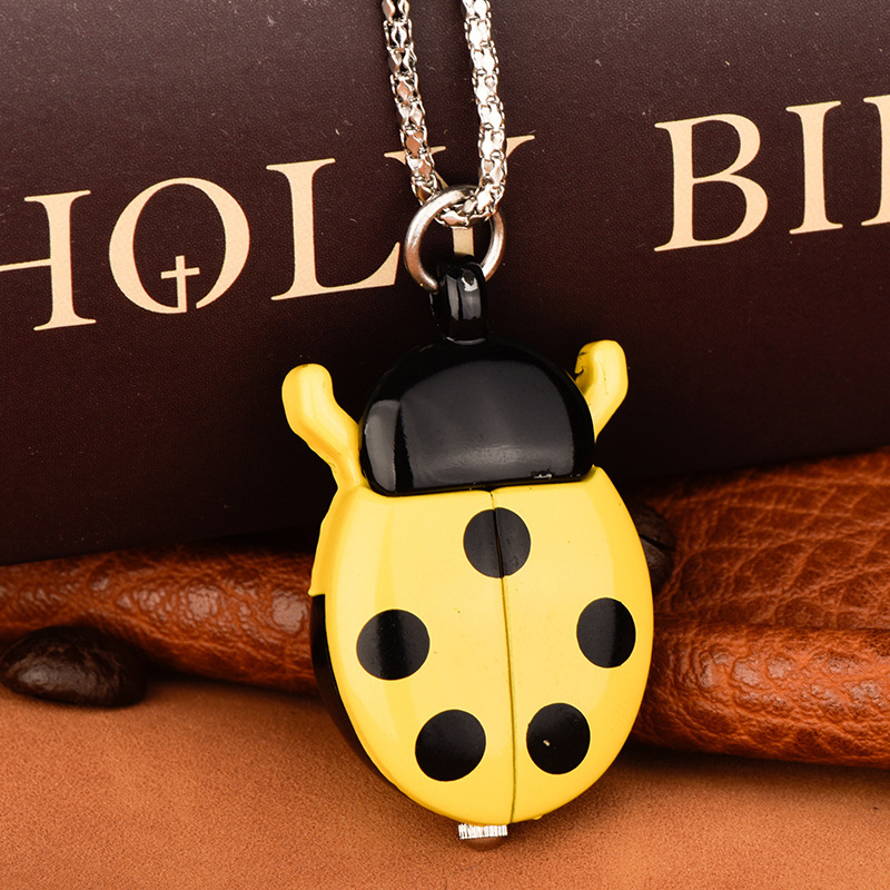 Vintage Ladybug Locket Watch Necklace, Functional Mini Beetle Pendant Quartz Clock Jewelry - PhotoMoonLamp