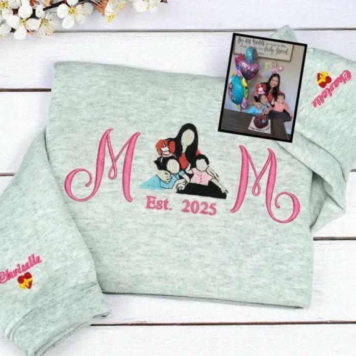 Custom Embroidered Mum Sweatshirt with Mum Kids Portrait - PhotoMoonLamp