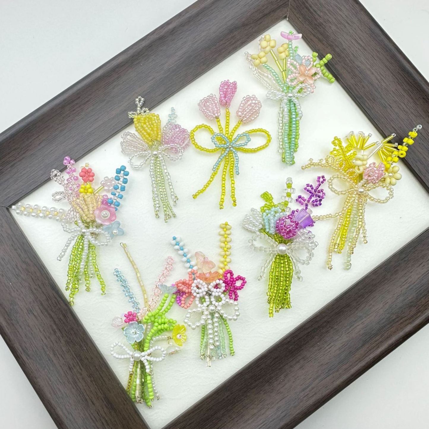 DIY Beaded Flower Bouquet Brooch Handmade Seed Bead Flower Pin Craft Kit Plastic Resin Beads Bouquet Jewelry Accessory 8*8cm