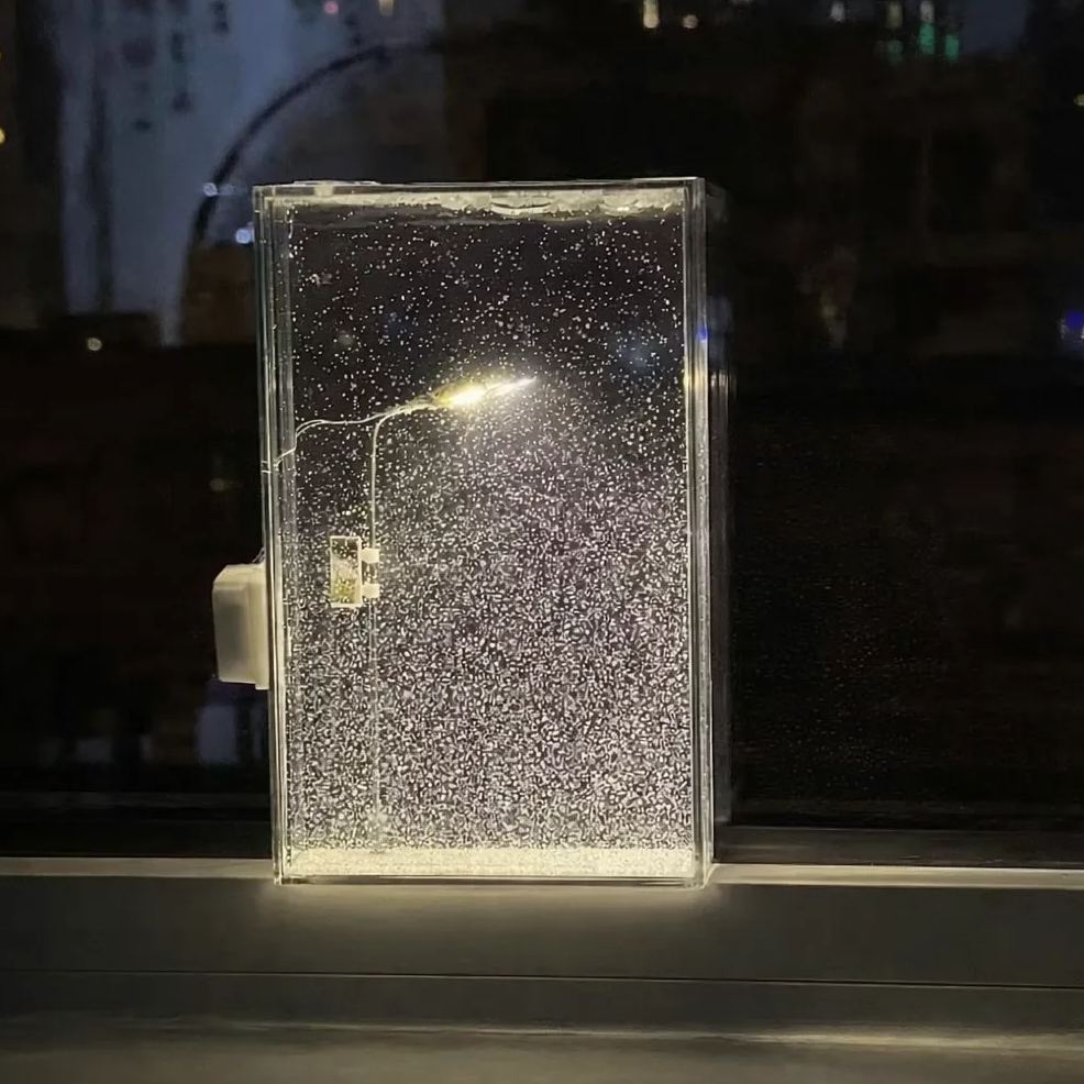 Snowy Night Resin Art Night Light - Snowscape Streetlamp DIY Craft Kit