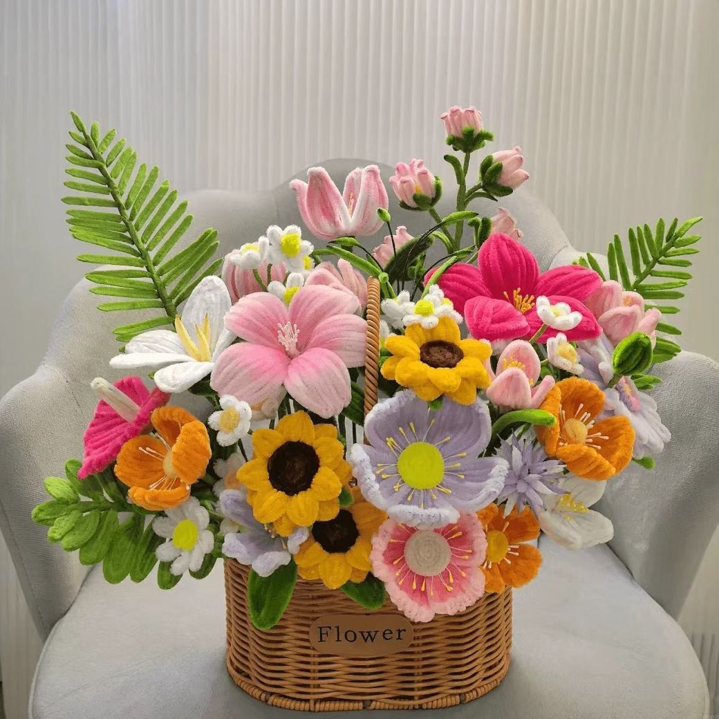 DIY Chenille Stem Flower Bouquet Kit – Handmade Pipe Cleaner Floral Arrangement, Desk Decor Craft Set, Mother’s Day Gift for Mom