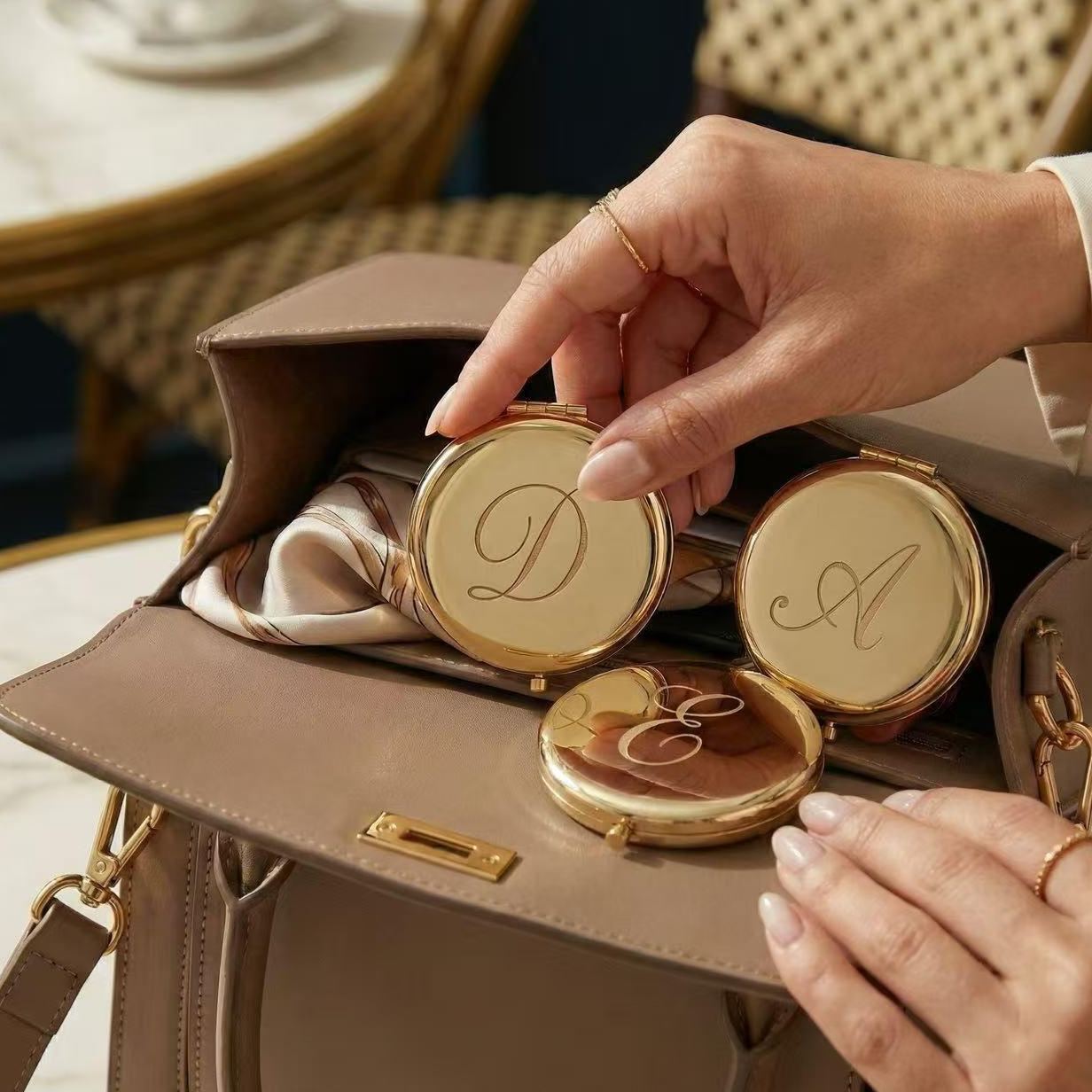 Personalized Compact Mirror with Name,Custom Engraved Gold Pocket Makeup Mirror,Bridesmaid Proposal Gifts,Wedding Party Favors - PhotoMoonLamp