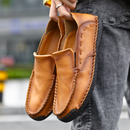 Men's genuine leather handmade soft-soled non-slip casual loafers