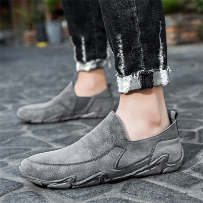 Men's genuine leather soft-soled casual loafers