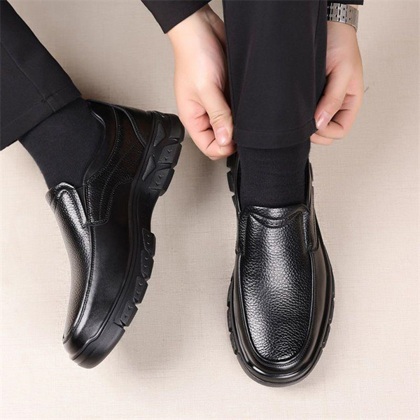 Genuine leather soft-soled non-slip new casual men's shoes for middle-aged and elderly men
