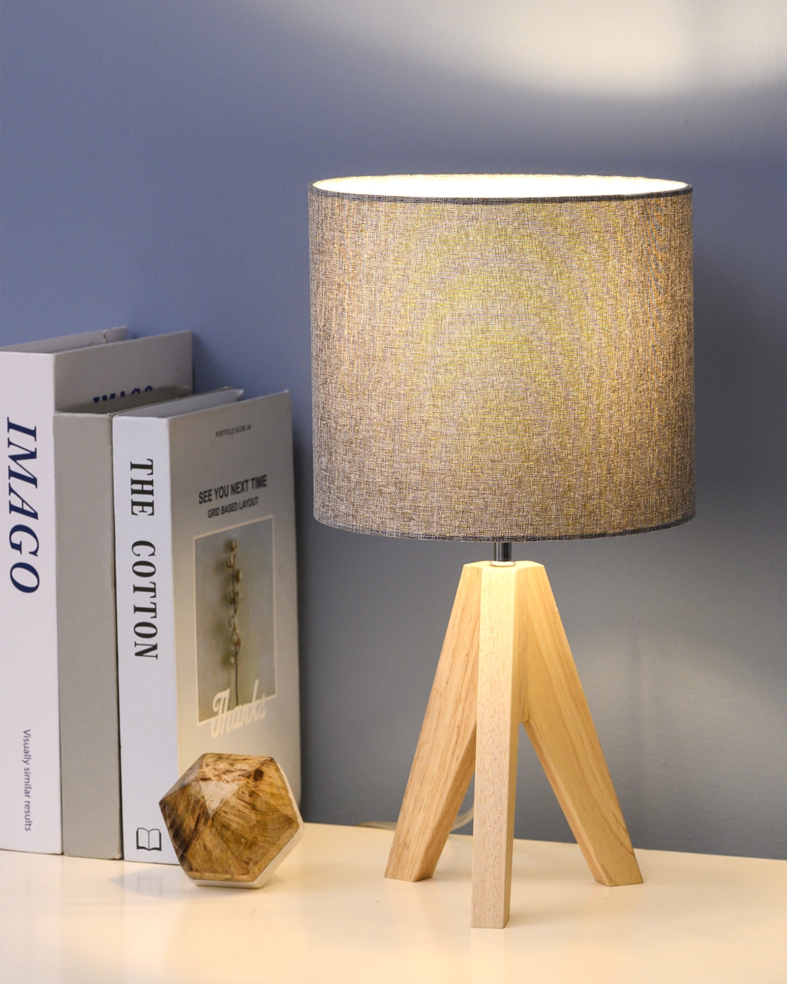 EDISHINE 14.2″ Tripod Wood Table Lamp with ON/Off Switch, 1 Pack-HLTL05L