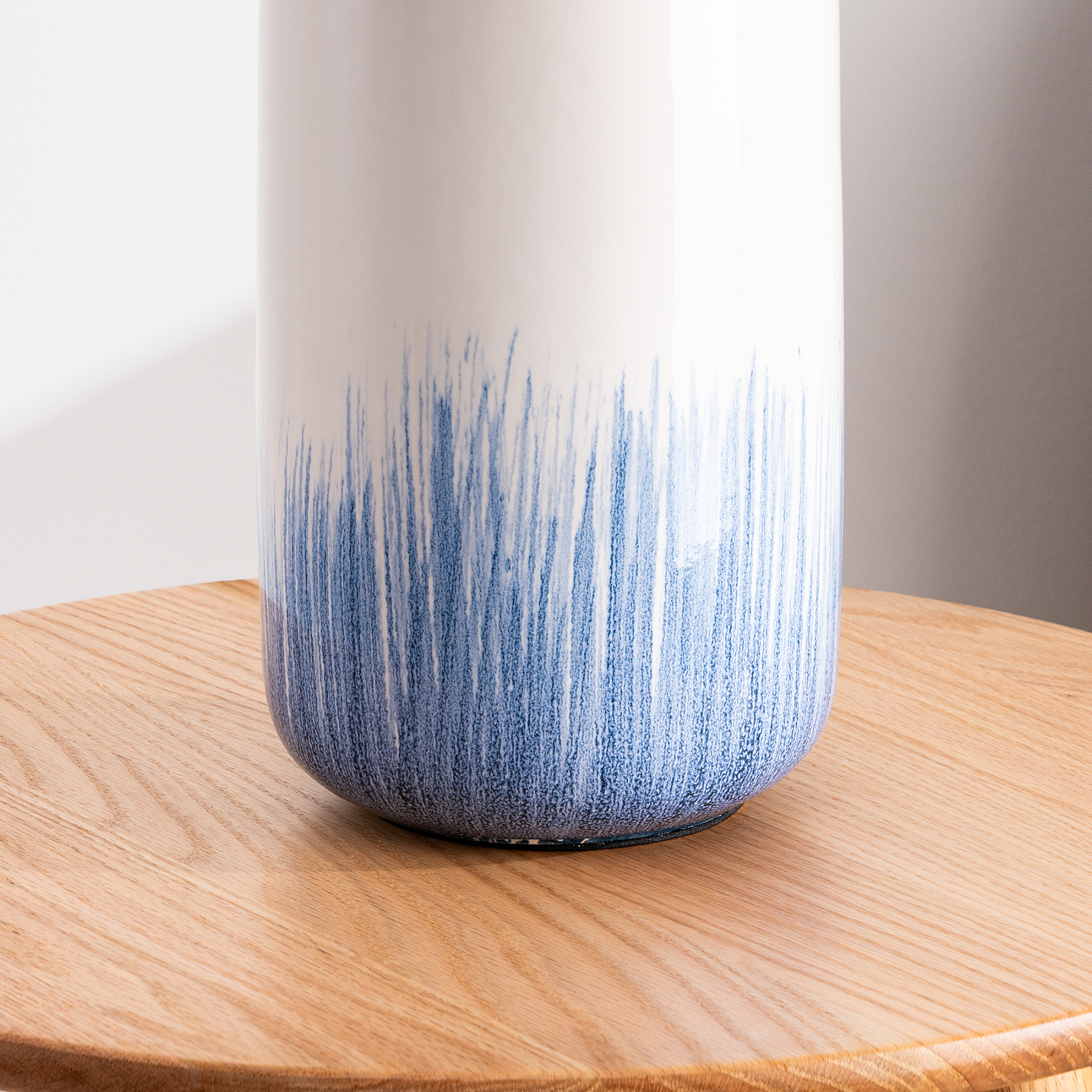 EDISHINE 26.2'' Ceramic Table Lamp-HLTL10B