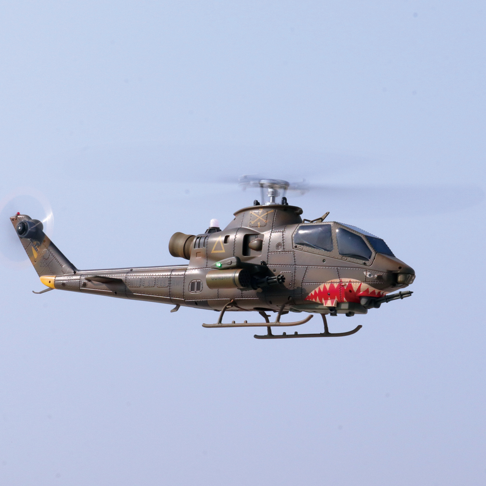 YUXIANG F112S AH-1 Cobra Green Weathered GPS Stabilized Helicopter - RTF