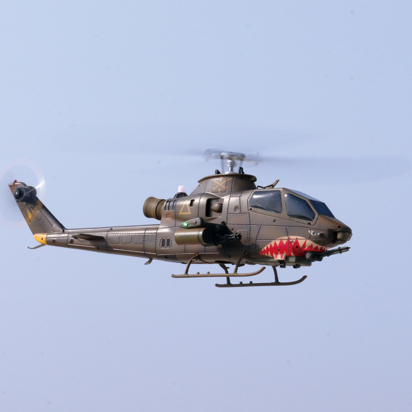 YUXIANG F112S AH-1 Cobra Green Weathered GPS Stabilized Helicopter - RTF