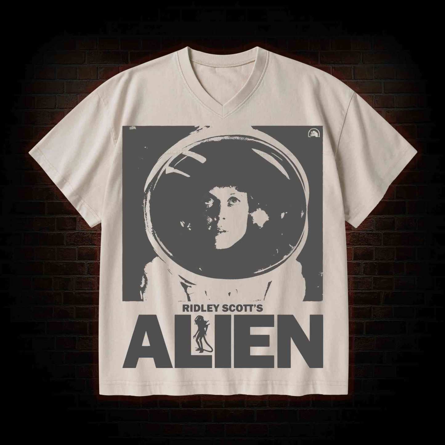 Retro Alien V-Neck Streetwear Washed T-shirt