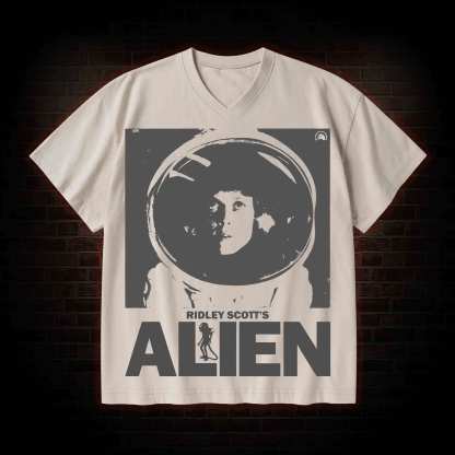 Retro Alien V-Neck Streetwear Washed T-shirt