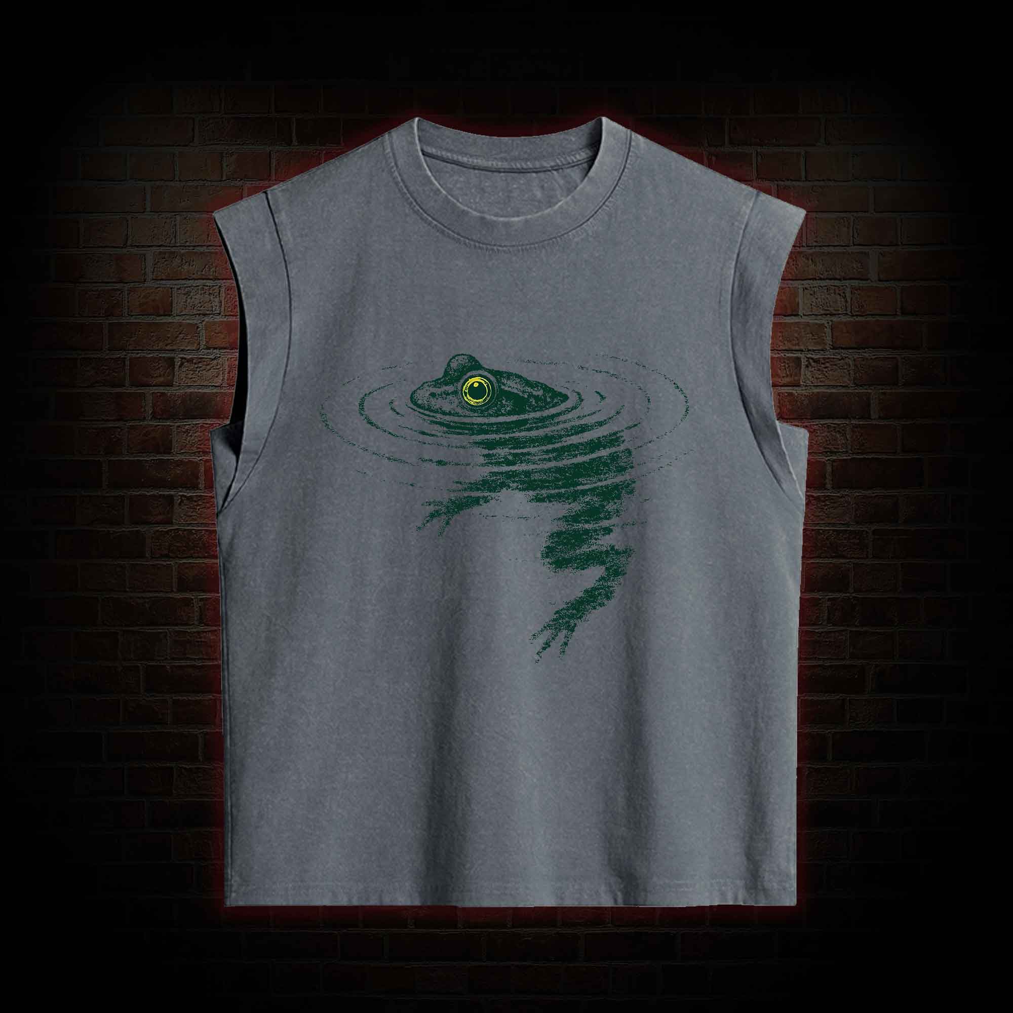 Frog Swimming Women's Washed Tank Top